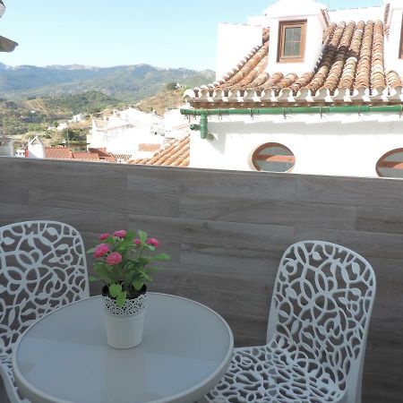 Casa Las Tres Conchas Yunquera 外观 照片