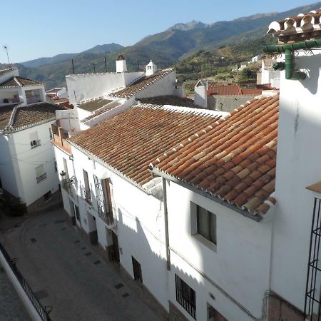 Casa Las Tres Conchas Yunquera 外观 照片